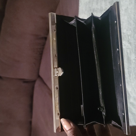 Wallet - Picture 2 of 4